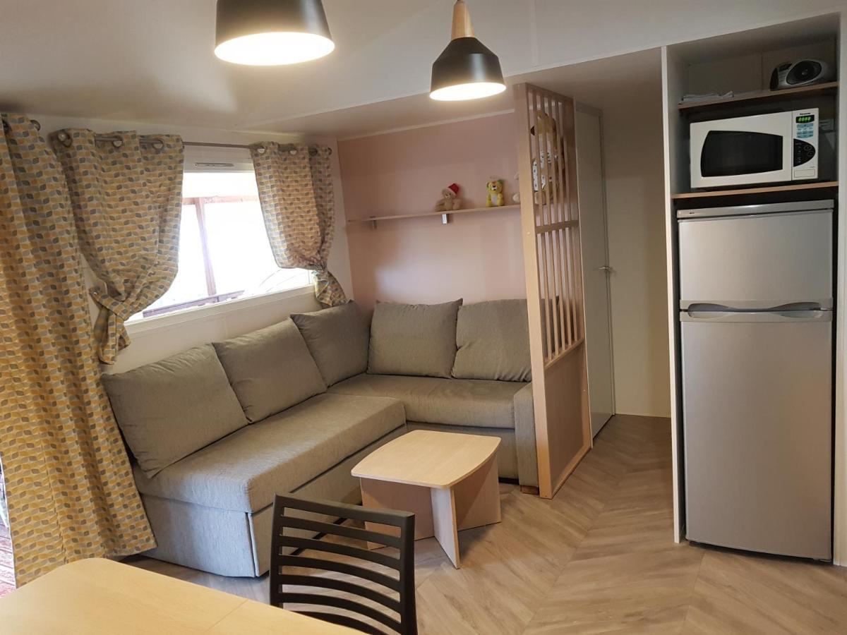 Mobil Home Maxi Confort Sur La Cote D'Azur Fréjus Buitenkant foto